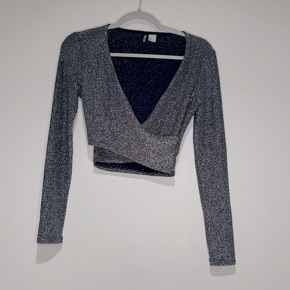 Divided H&M Faux Wrap Long Sleeve Silver Metallic Crop Top Size S